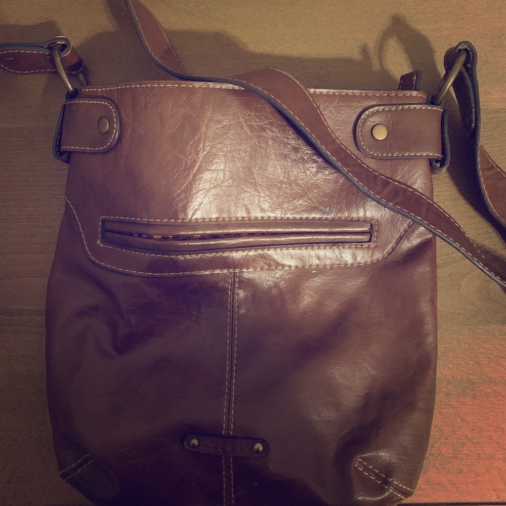 Brown leather crossbody bag